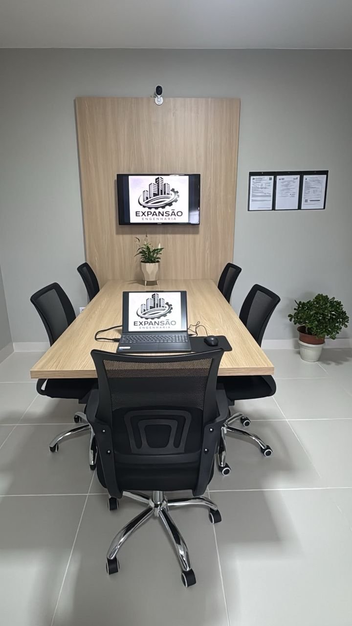 Sala de reuniões da Expansão Engenharia